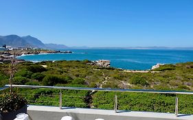 11 Westcliff Rentals